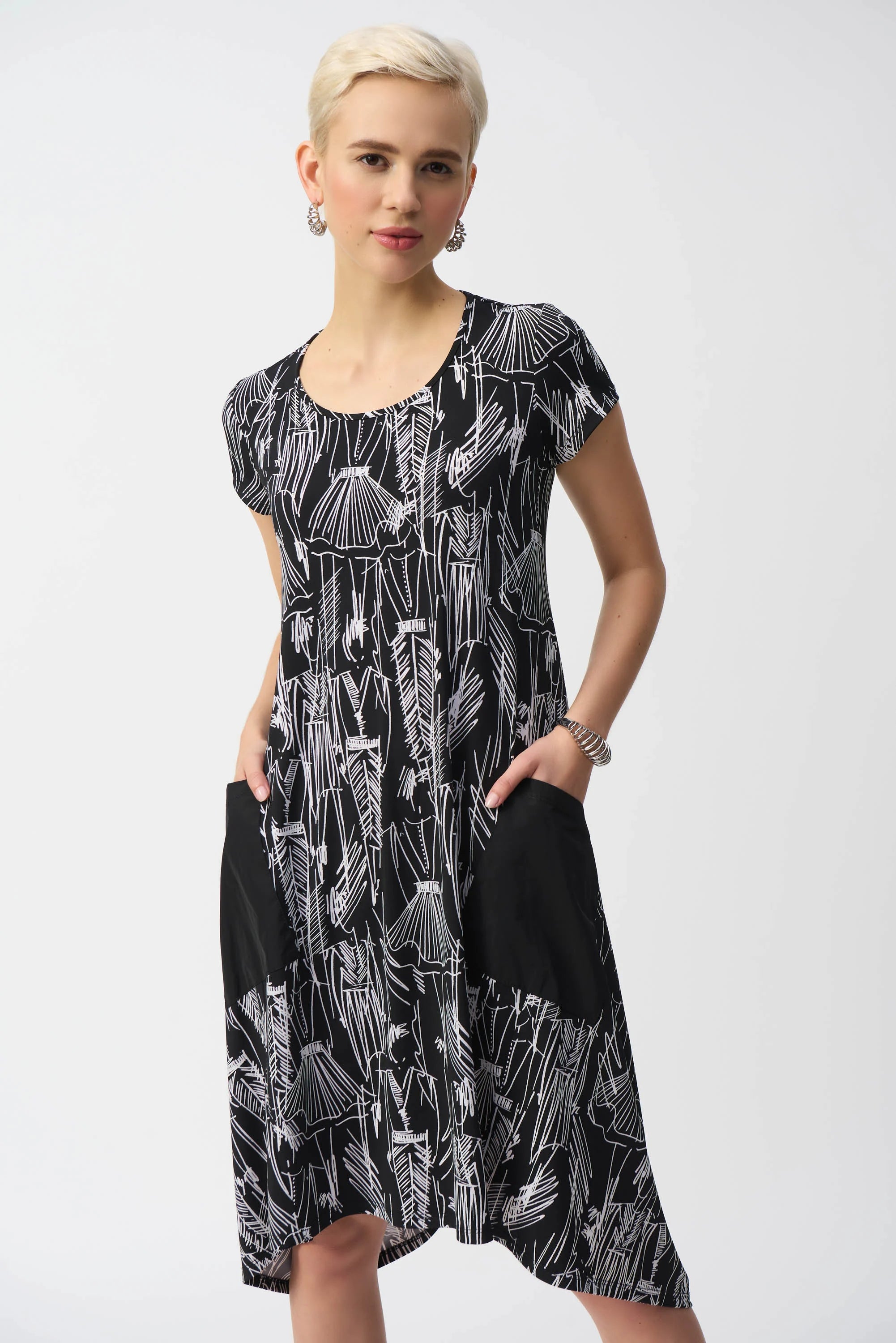 Silky Knit Conversasional Print Cocoon Dress (251140)